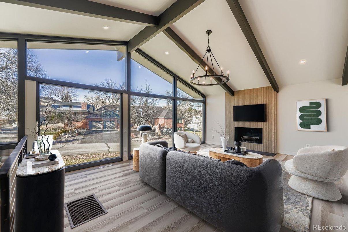 Fireplace, Interior, Living room, Pendant Lights, Recessed Lighting, Wood Texture Flooring