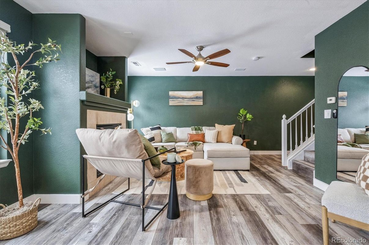 Interior, Living room, Recessed Lighting, Wood Texture Flooring