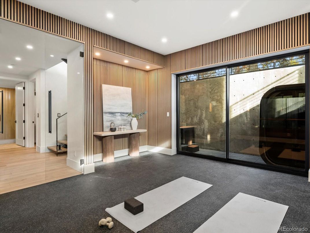 Interior, Recessed Lighting, Wood Texture Flooring