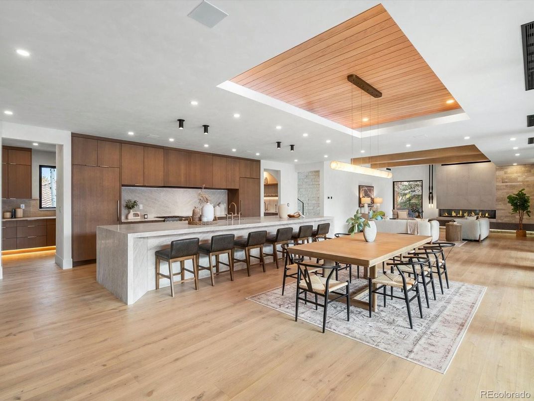 Dining room, Interior, Kitchen, Pendant Lights, Recessed Lighting, Stainless Steel Appliances, Wooden Ceilings, Wood Texture Flooring