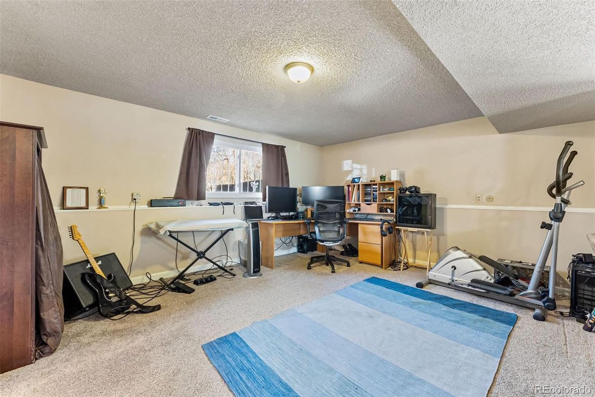 Fitness Equipment, Home Office, Interior