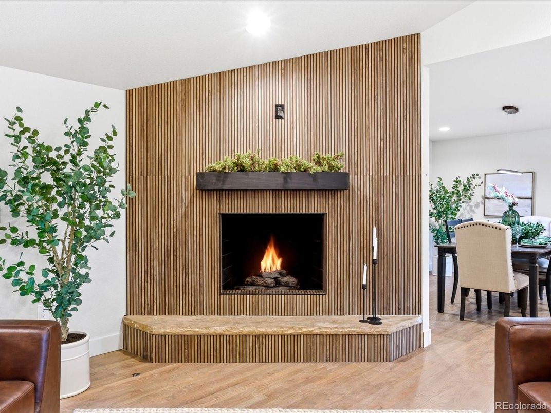 Dining room, Fireplace, Interior, Recessed Lighting, Wood Texture Flooring
