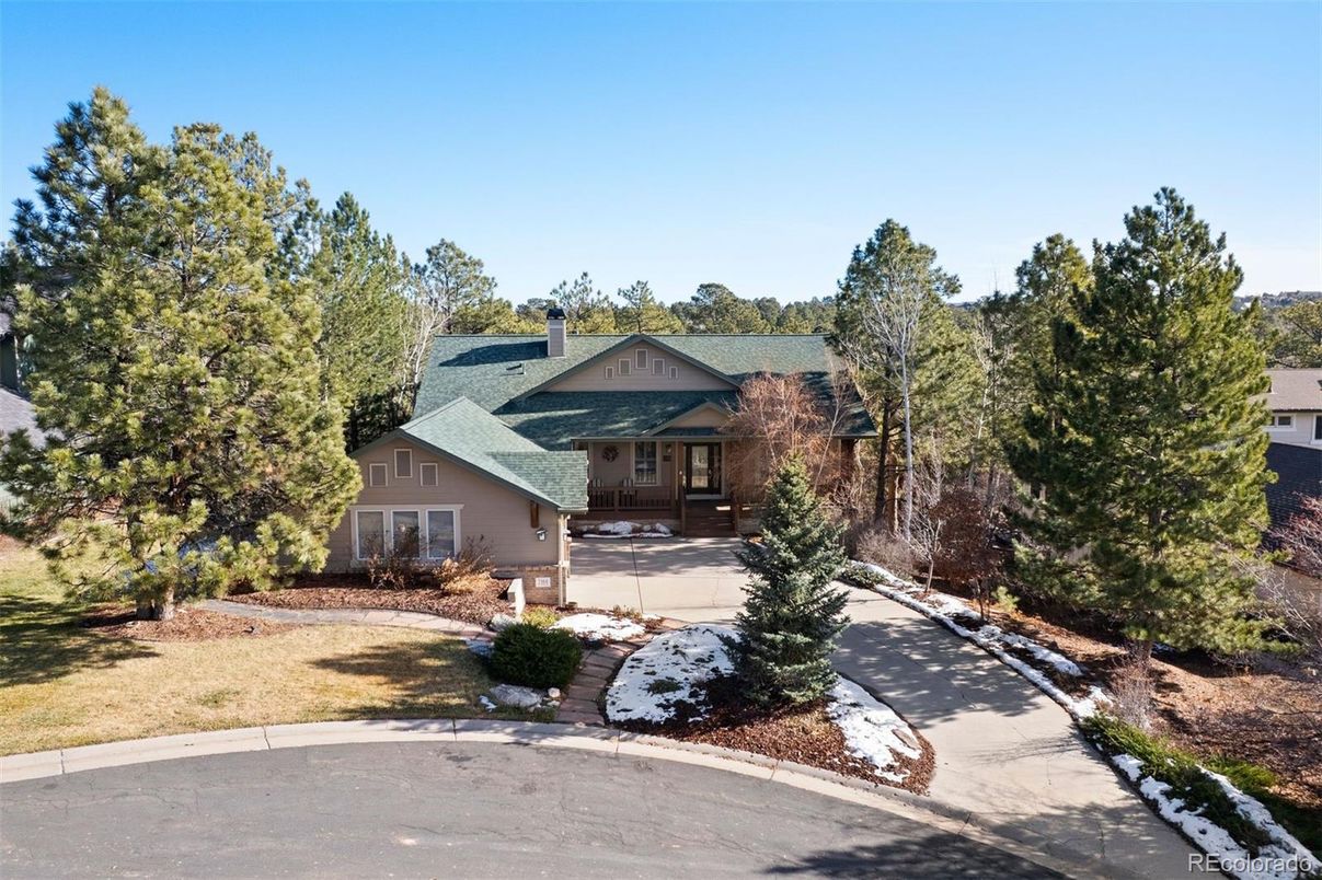 Exterior, Facade, Farmhouse