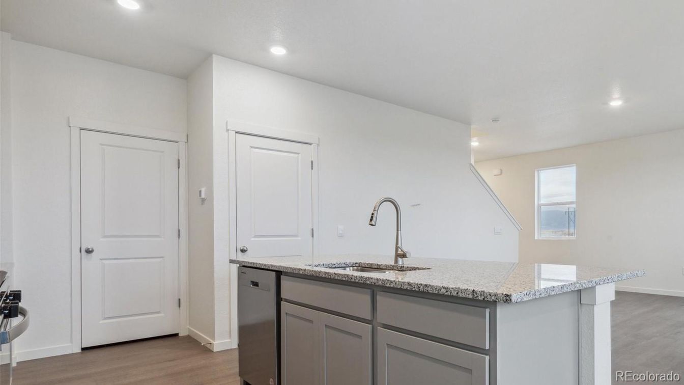 DE Listing image placeholder