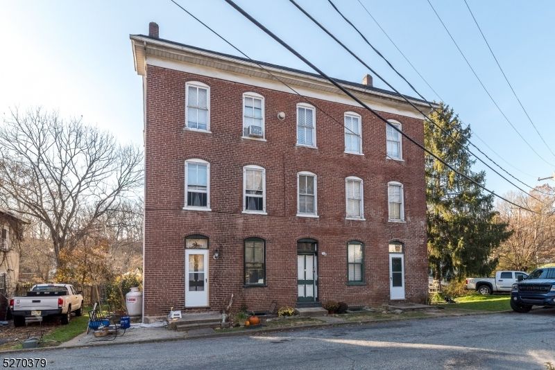 Exterior, Facade, Brick Facade, Condo Building