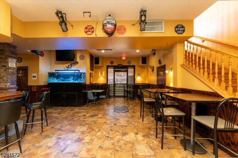 Dining room, Interior, Recessed Lighting