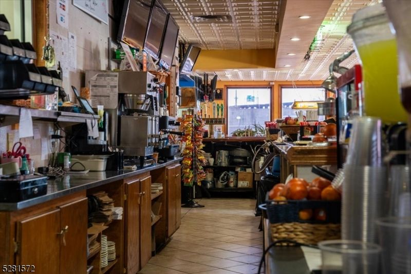 Interior, Kitchen, Pendant Lights, Recessed Lighting