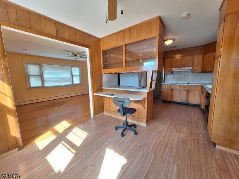 Interior, Kitchen, Wood Texture Flooring, Wooden Walls