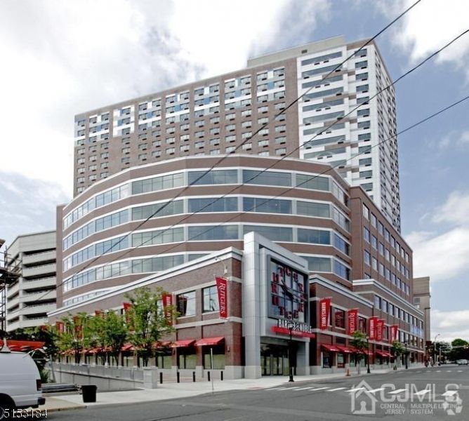 Exterior, Facade, Condo Building