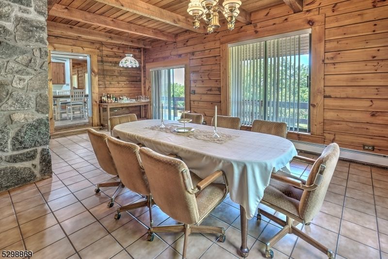 Chandelier, Dining room, Interior, Wooden Beams, Wooden Ceilings, Wooden Walls
