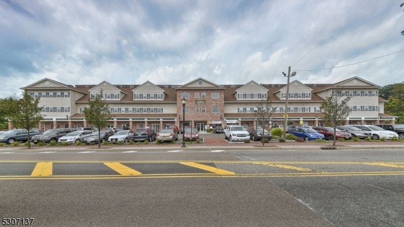 Exterior, Facade, Condo Building