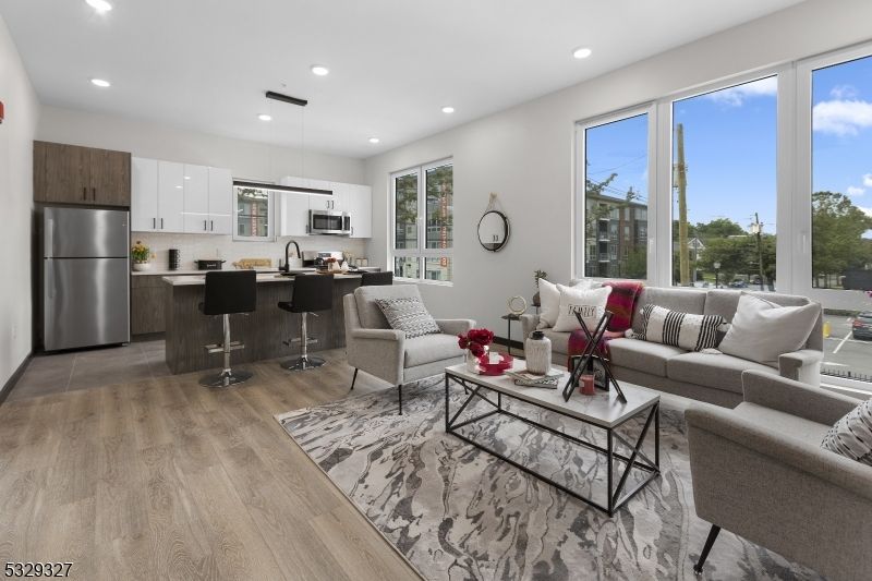 Interior, Kitchen, Living room, Pendant Lights, Recessed Lighting, Stainless Steel Appliances, Wood Texture Flooring