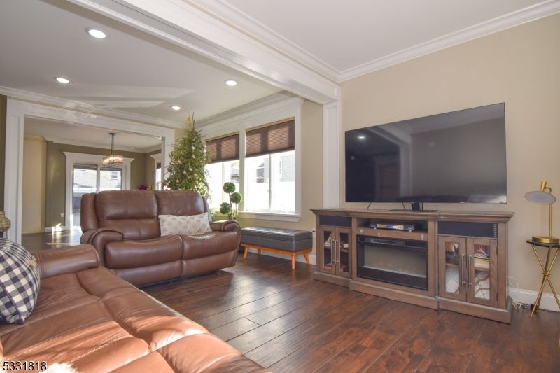 Chandelier, Interior, Living room, Recessed Lighting, Wood Texture Flooring