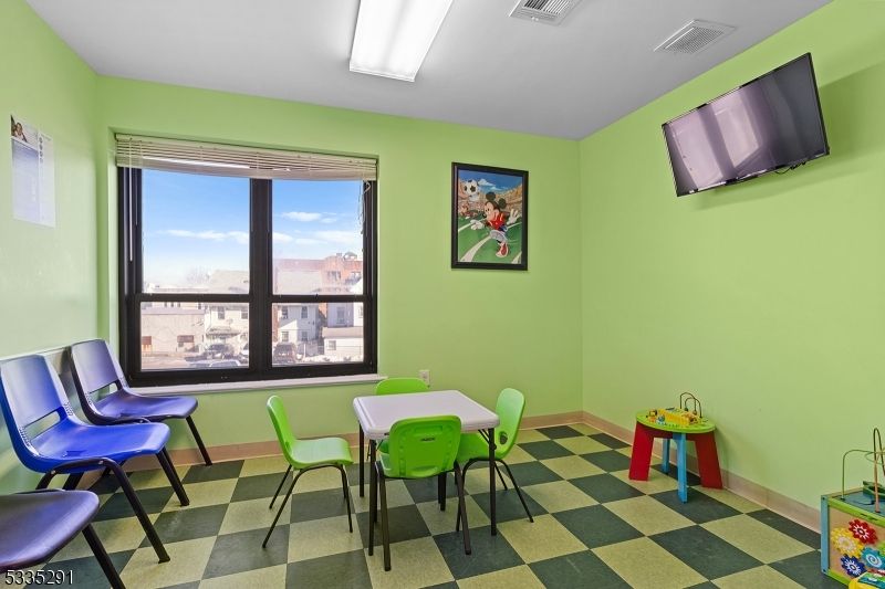 Dining room, Interior