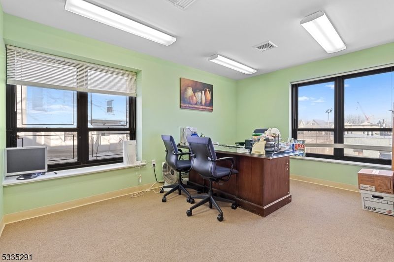 Home Office, Interior