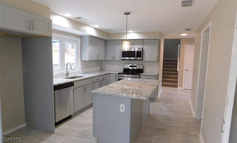 Interior, Kitchen, Pendant Lights, Recessed Lighting, Stainless Steel Appliances