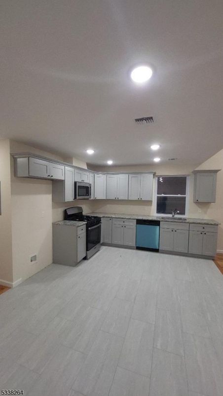 Interior, Kitchen, Recessed Lighting