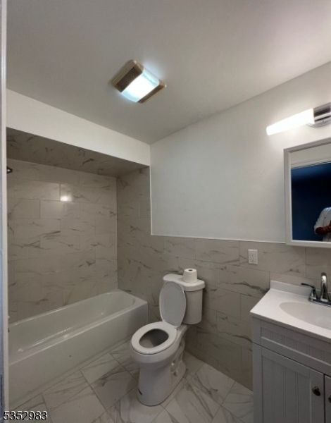 Bathroom, Interior, Marble, Marble Walls