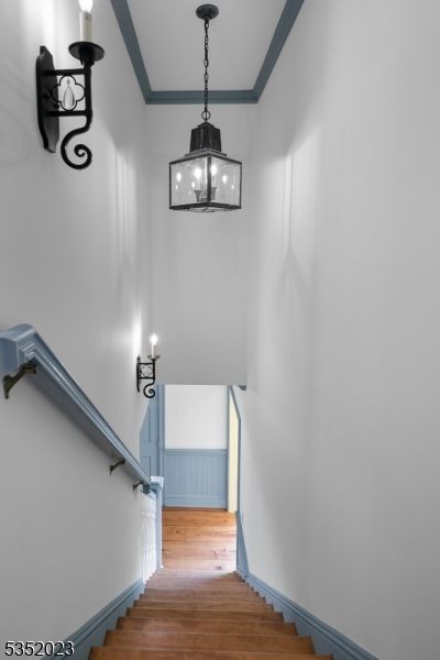 Interior, Pendant Lights, Wood Texture Flooring