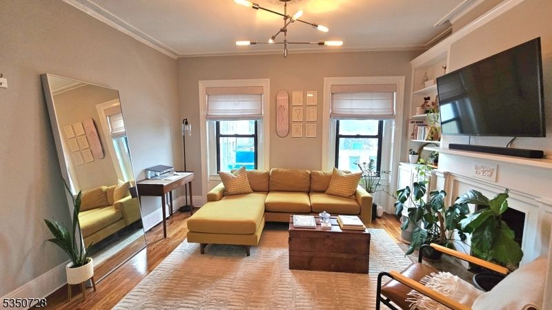 Interior, Living room, Pendant Lights, Wood Texture Flooring