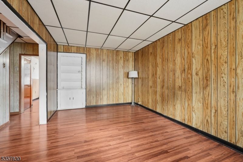 Empty room, Interior, Wood Texture Flooring, Wooden Walls