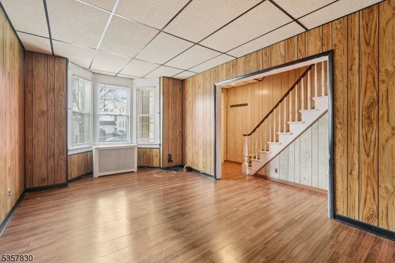 Empty room, Interior, Wood Texture Flooring, Wooden Walls