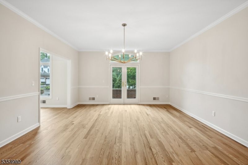 Empty room, Interior, Pendant Lights, Wood Texture Flooring