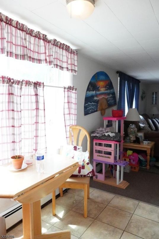 Dining room, Interior