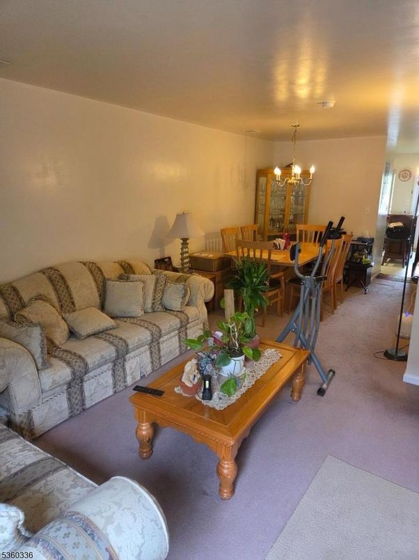 Chandelier, Dining room, Interior, Living room