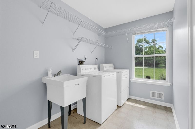 Interior, Washer