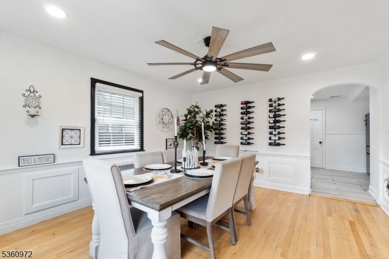 Dining room, Interior, Recessed Lighting, Wood Texture Flooring