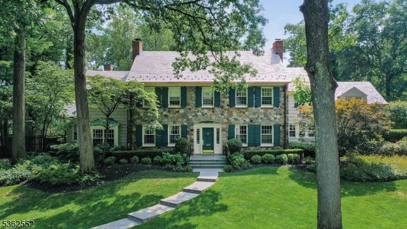 Exterior, Facade, Georgian