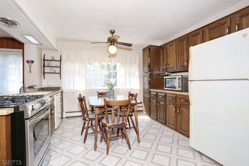 Dining room, Interior, Kitchen