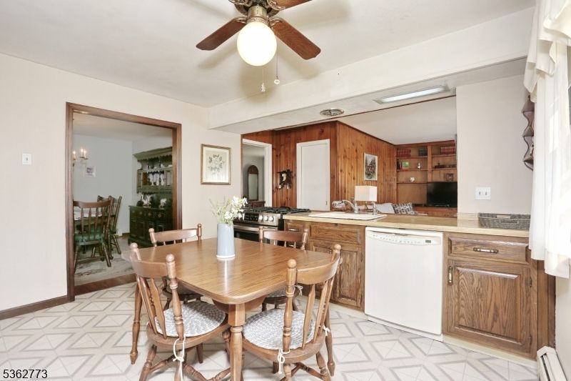 Dining room, Interior, Kitchen