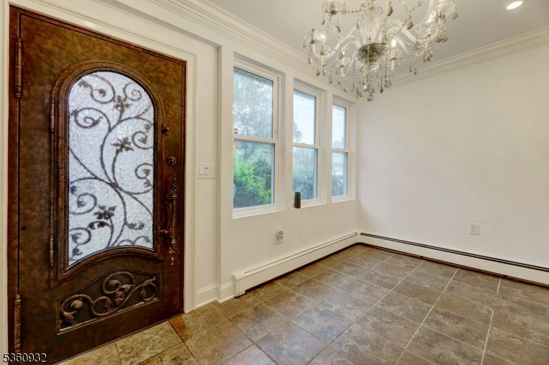 Chandelier, Empty room, Interior, Recessed Lighting