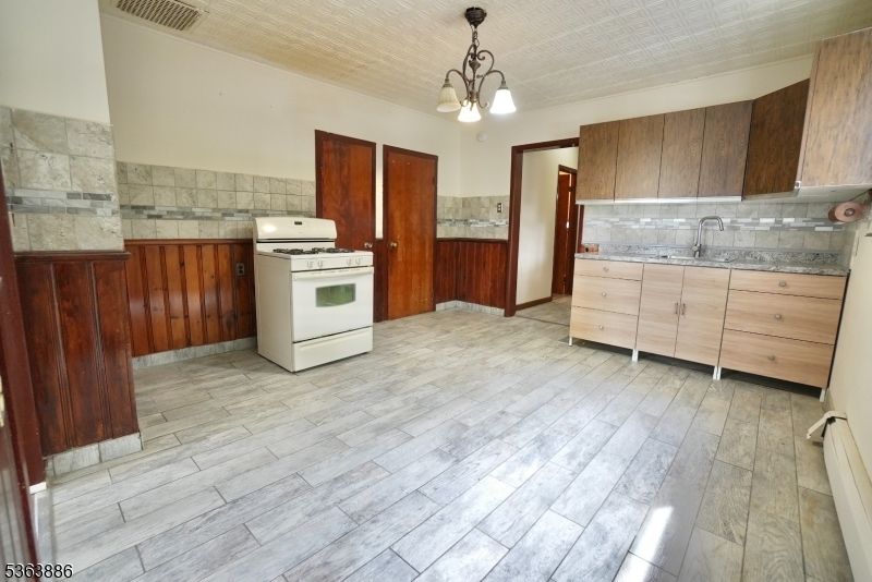 Interior, Kitchen, Pendant Lights, Wood Texture Flooring