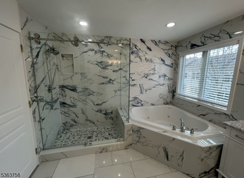 Bathroom, Interior, Marble Walls, Recessed Lighting