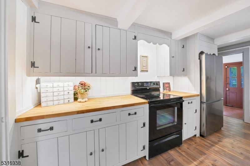 Interior, Kitchen, Wood Texture Flooring