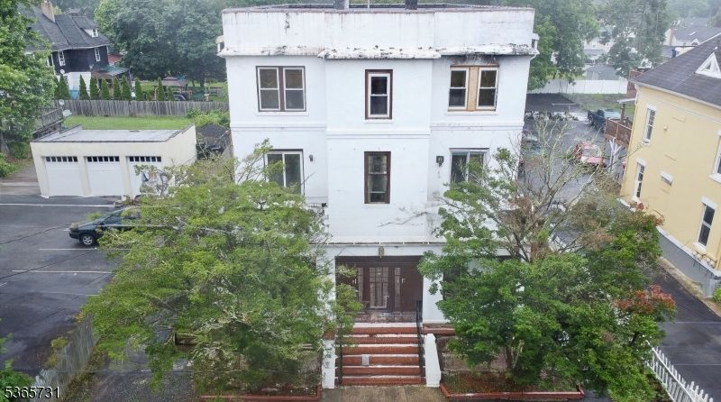 Attached, Exterior, Facade, Georgian