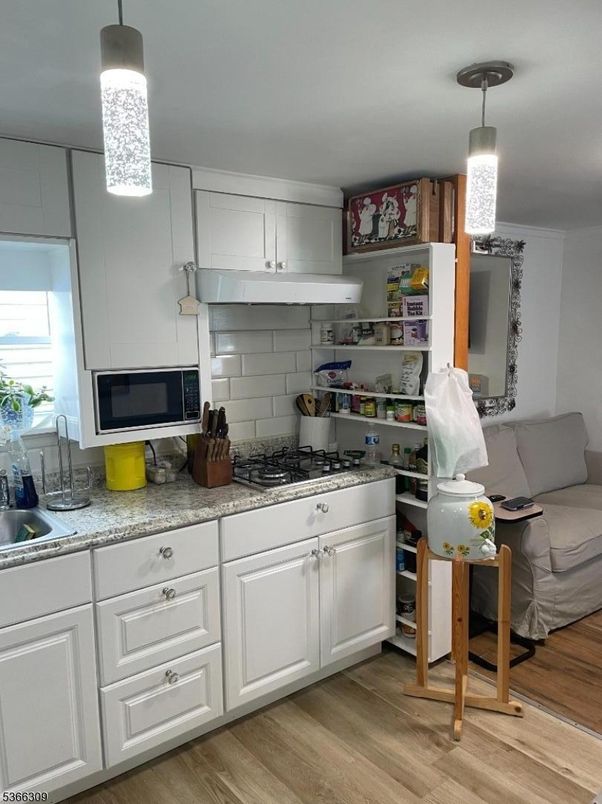Interior, Kitchen, Pendant Lights, Wood Texture Flooring
