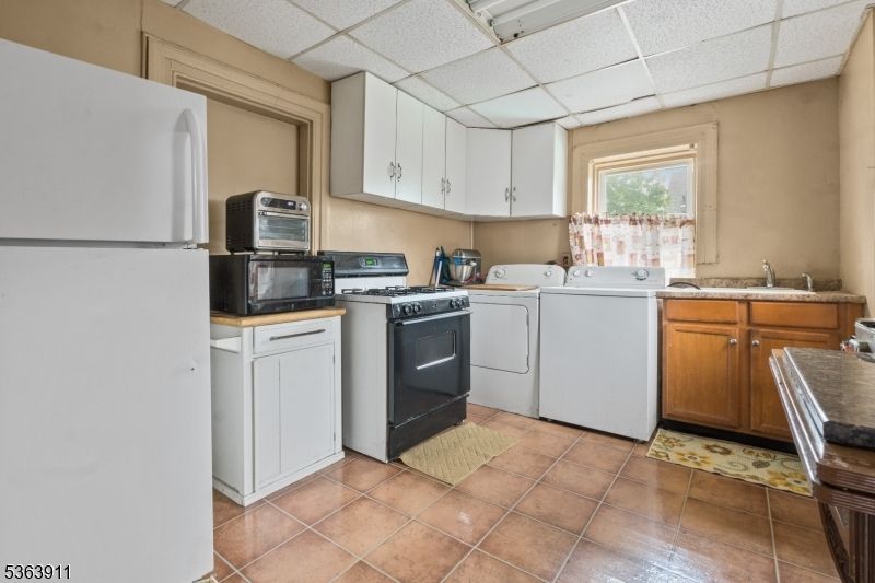 Interior, Kitchen, Washer