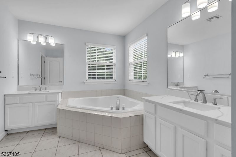Bathroom, Dual Sink Vanities, Interior
