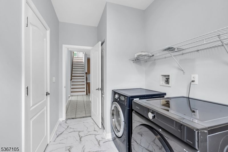 Interior, Marble, Utility Closets, Washer