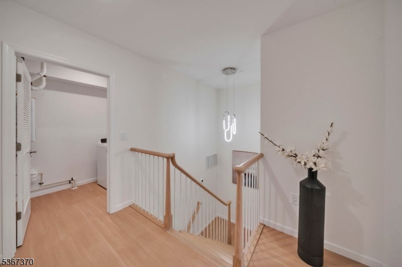 Interior, Pendant Lights, Wood Texture Flooring