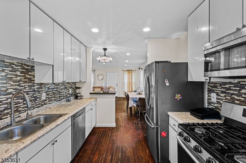 Chandelier, Interior, Kitchen, Pendant Lights, Recessed Lighting, Wood Texture Flooring