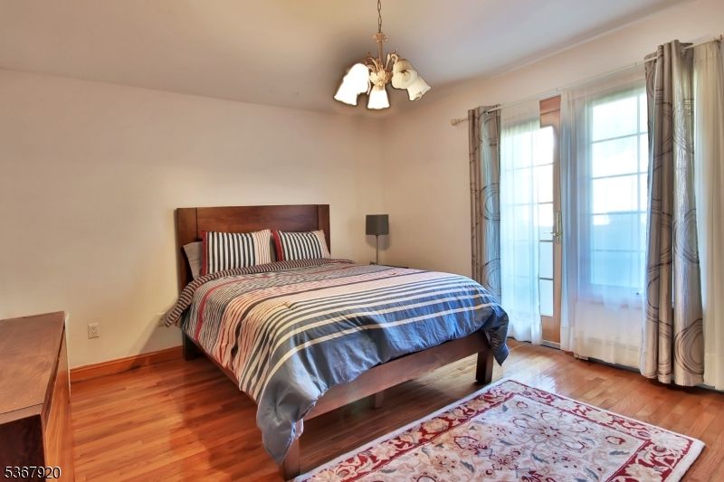 Bedroom, Interior, Pendant Lights, Wood Texture Flooring