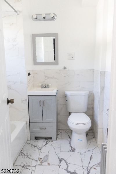 Bathroom, Interior, Marble, Marble Walls