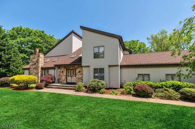 Backyard, Exterior, Facade, Brick Facade, Farmhouse