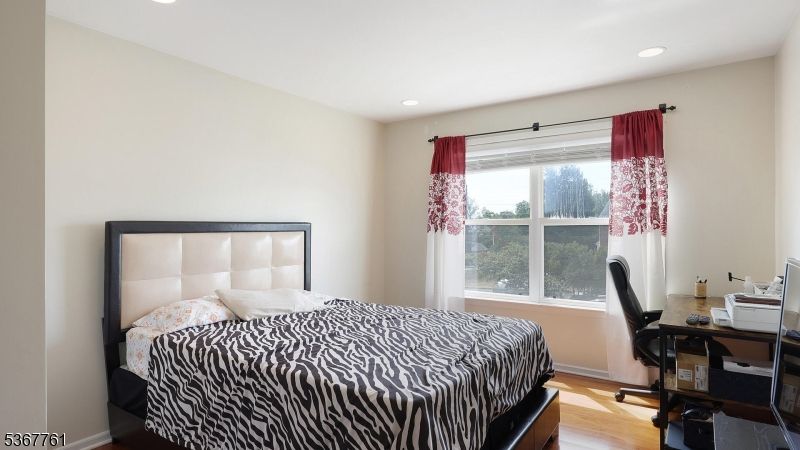 Bedroom, Home Office, Interior, Recessed Lighting, Wood Texture Flooring