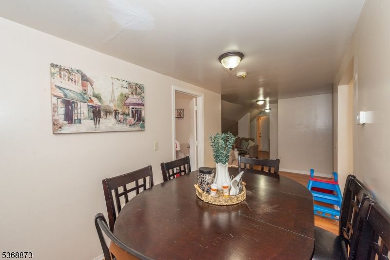 Dining room, Interior